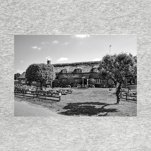 Traditional Norfolk pub in rural England by yackers1